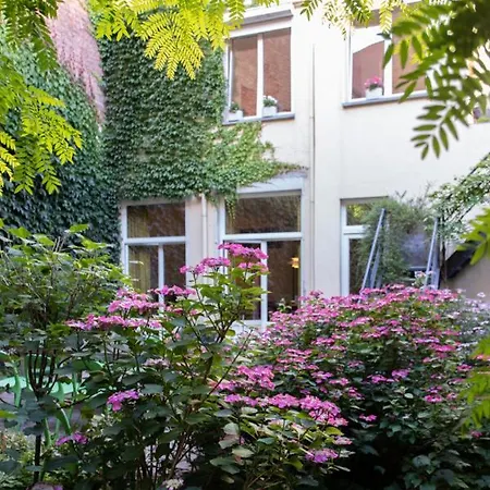 Pauline Loveling With Quiet Garden And 2 Bathrooms * Antwerp