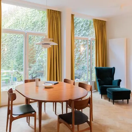 Pauline Loveling With Quiet Garden And 2 Bathrooms Anvers