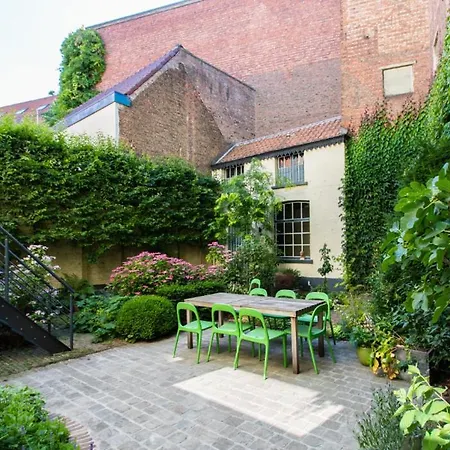 Pauline Loveling With Quiet Garden And 2 Bathrooms Anvers