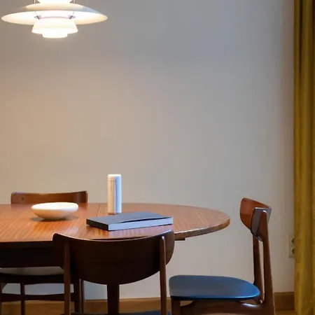 Pauline Loveling With Quiet Garden And 2 Bathrooms Apartman *